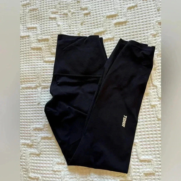 Tona leggings. Great condition. Smoke free home. - Picture 4 of 4